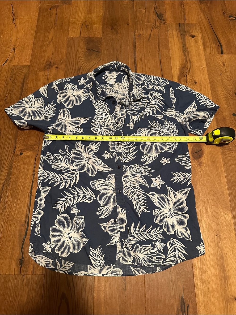 Quiksilver Navy and White Floral Short-Sleeve Button-Down Shirt